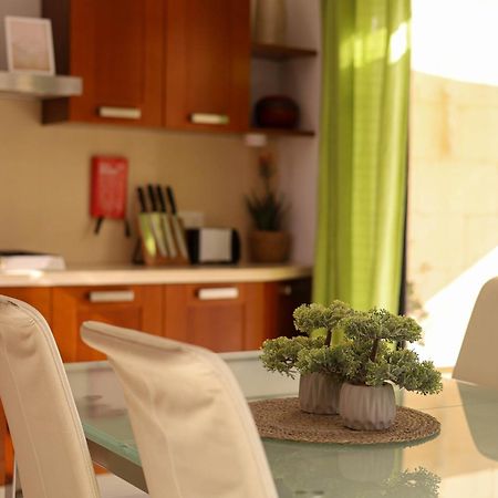 Seafront Duplex Penthouse With Terrace Overlooking Xlendi Bay מראה חיצוני תמונה