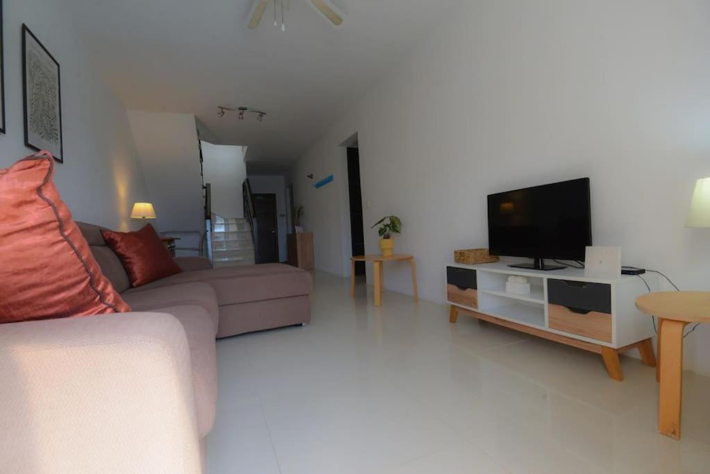 Seafront Duplex Penthouse With Terrace Overlooking Xlendi Bay מראה חיצוני תמונה