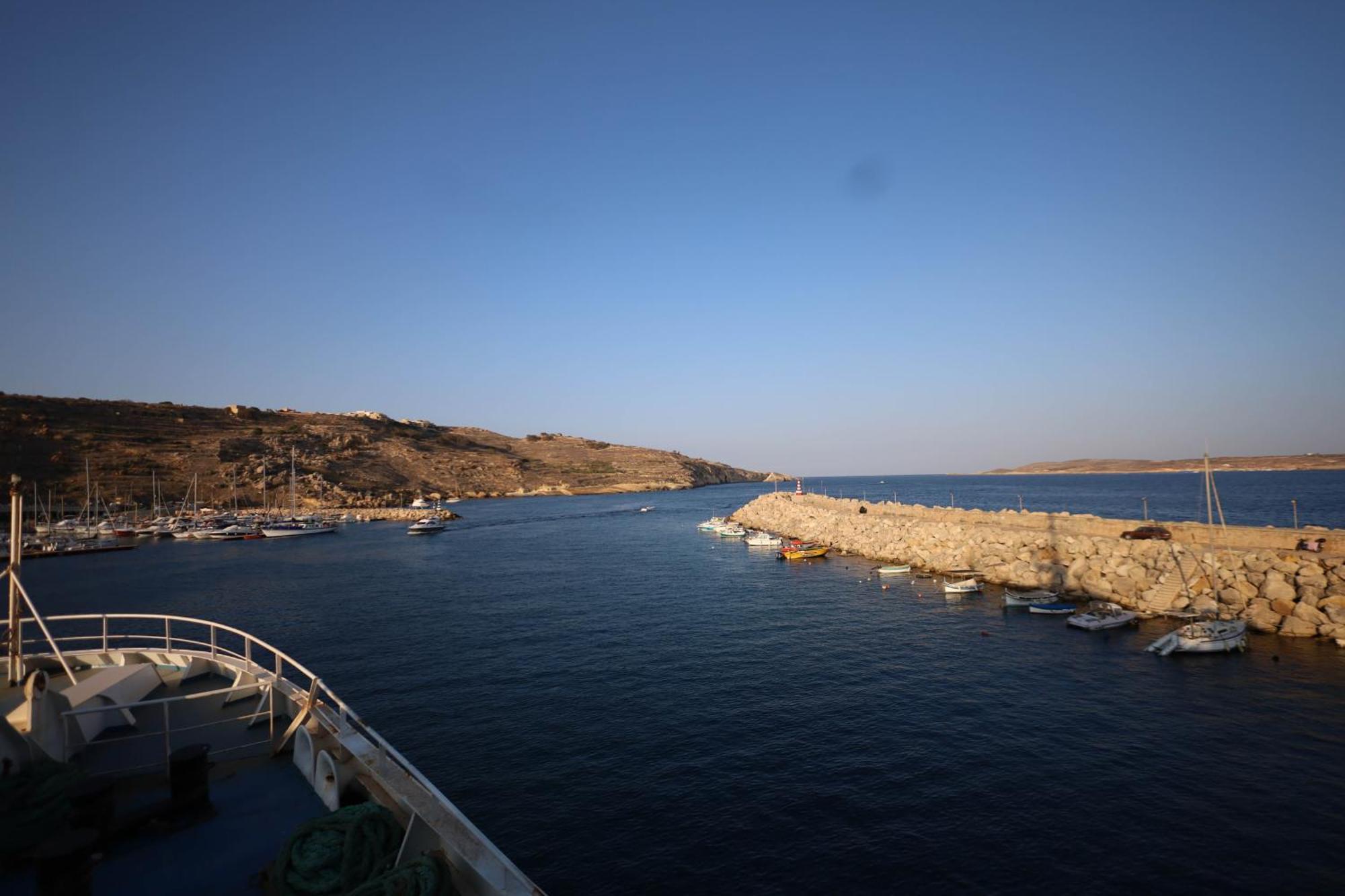 Seafront Duplex Penthouse With Terrace Overlooking Xlendi Bay מראה חיצוני תמונה