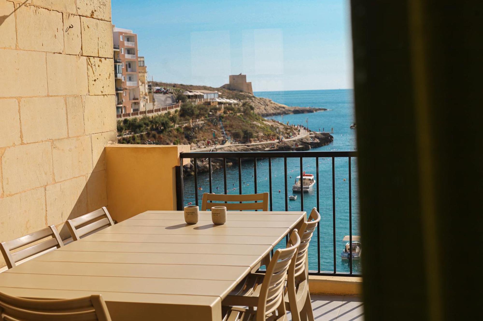 Seafront Duplex Penthouse With Terrace Overlooking Xlendi Bay מראה חיצוני תמונה