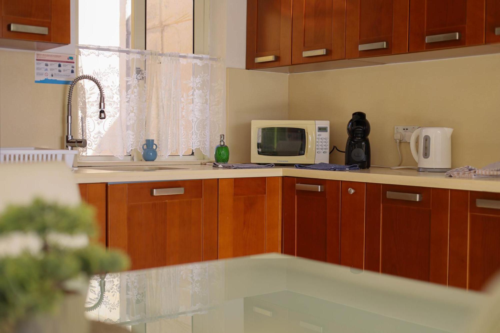 Seafront Duplex Penthouse With Terrace Overlooking Xlendi Bay מראה חיצוני תמונה